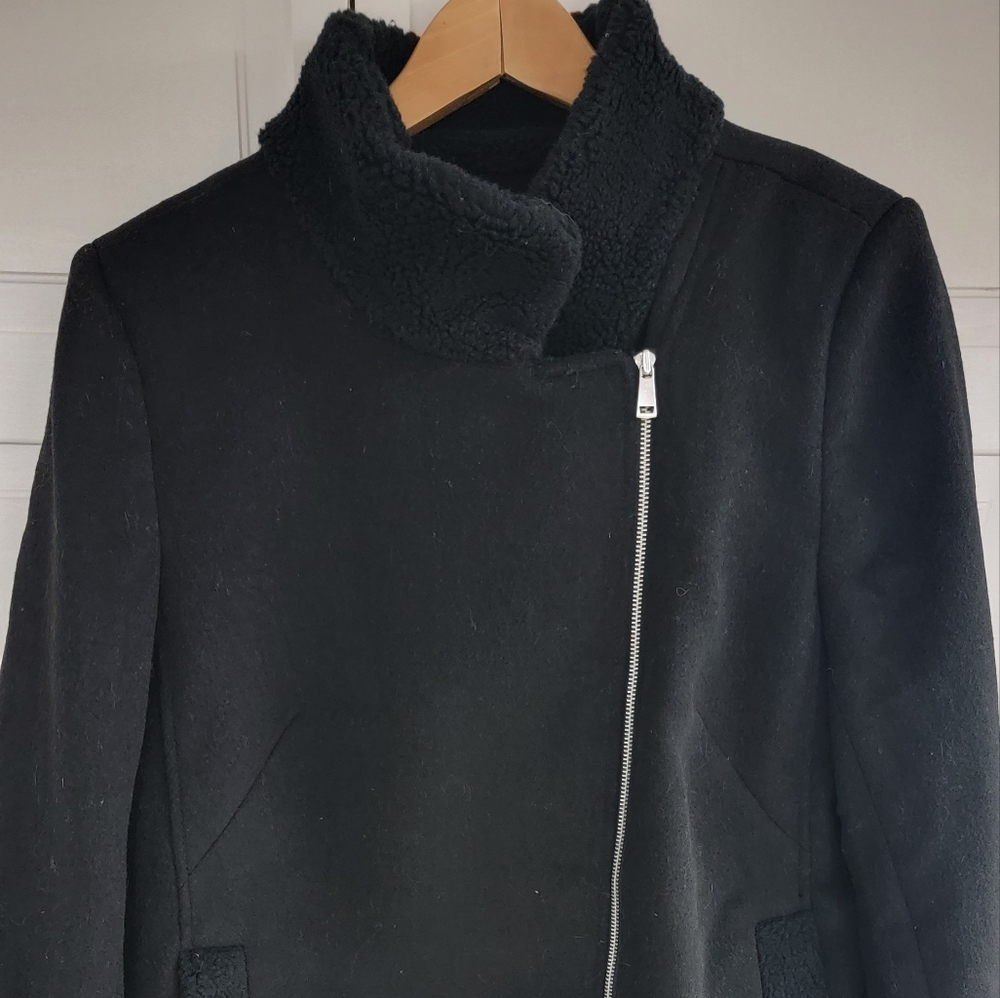LOFT Woman's Large black coat